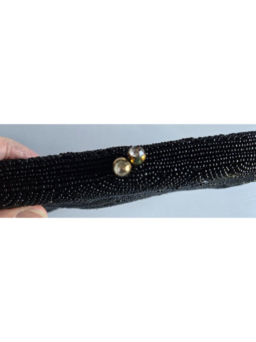 Sharonee Black Beaded ~ 9 inch Clutch Purse with Rhinestone Kiss Clasp - Picture 4 of 6